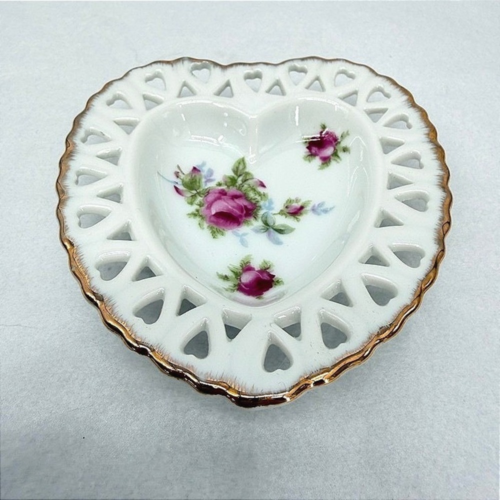 Lefton China Heart Trinket Dish Hand Painted Roses Gold Lattice Trim VTG Small